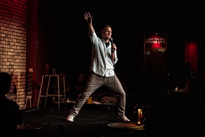 Laughter Lounge Ticket - Ireland's Biggest Comedy Club - Entering the room: seating, table service, and how the night flows
