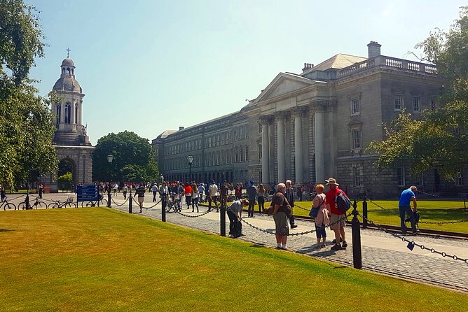 Private Fantastic Walking Tour of Dublin - Temple Bar Without Getting Stuck in the Sizzle