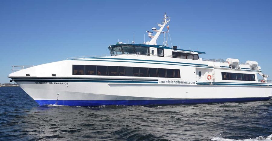 Rossaveel, Galway: Ferry Transfer to Inis Mór (Aran Islands) - Your Inis Mór day plan: bikes or a mini-bus tour