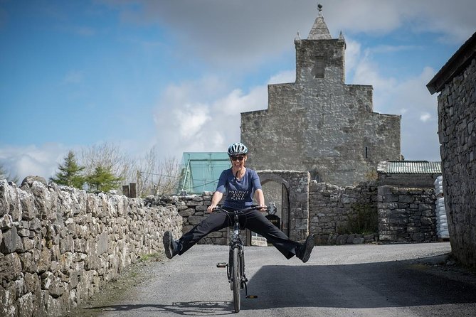 Self Guided Electric Bike Tour of Historical Sites in the Burren Co Clare - Poulnabrone Dolmen (3500 BC): how to enjoy a free entry icon without rushing