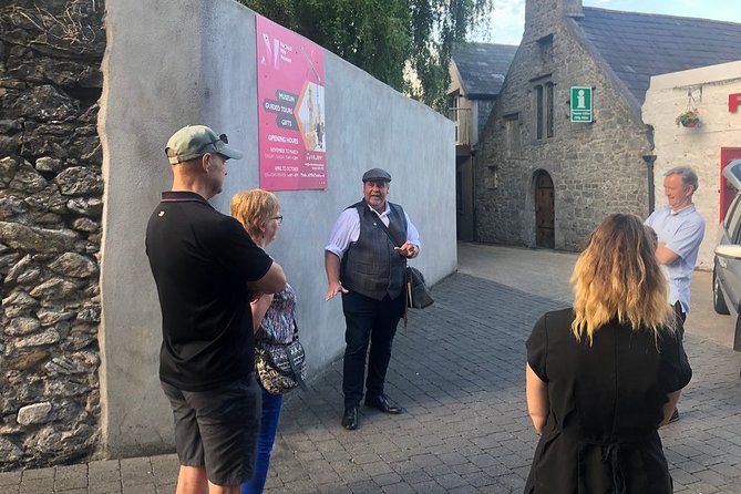 Shenanigans Walks - Guided Walking Tour in Kilkenny - Where You Start and Finish, The Parade to St Kieran’s Gardens