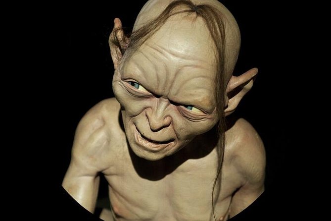 Skip the Line: The National Wax Museum Admission Ticket - The National Wax Museum Plus Layout: self-guided, three floors, and lots of “do something”