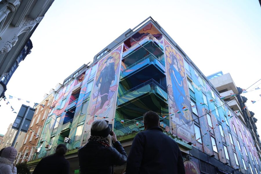 Street Art Walking Tour - Why Dublin street art looks different from the pavement