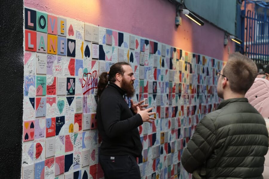 Street Art Walking Tour - Stop by stop on the route, from Grand Social to Crampton Court