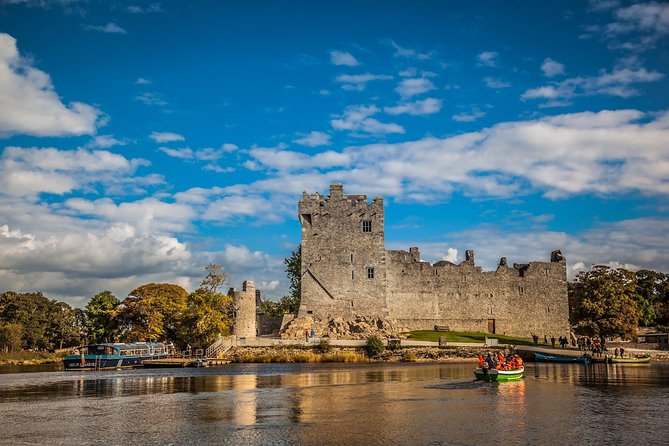 The Gap of Dunloe Full-Day Tour from Killarney - Gearhameen River and the three-lakes boat cruise to Ross Castle