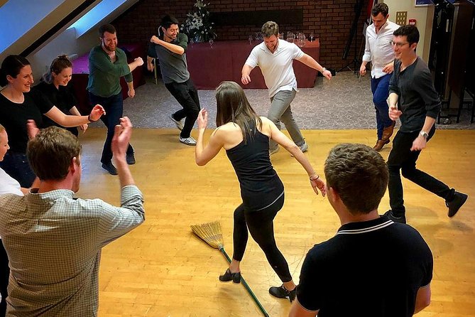 The Irish Dance Experience in Galway, Ireland - What you learn in 90 minutes: Step, Sean Nós, and Céilí/Set