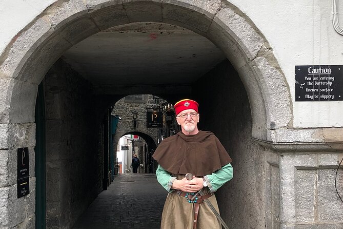 Walk the Medieval Mile with Pat - Why Pat’s acting style makes the tour worth it