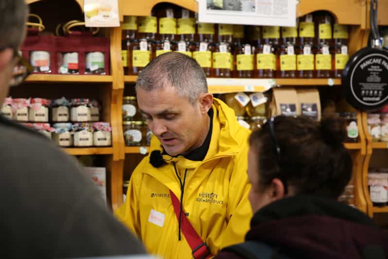 Westport: Fun-filled walking tour of a beautiful town - What the guide experience really adds, including Deidre’s humor factor